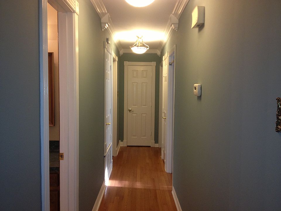 2nd image of 708 Tallwood Ln