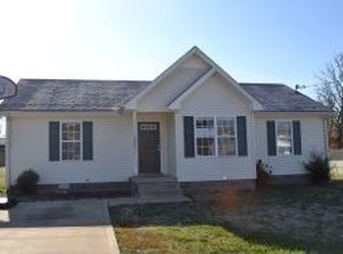 516 Corlew Cir, White Bluff, TN 37187