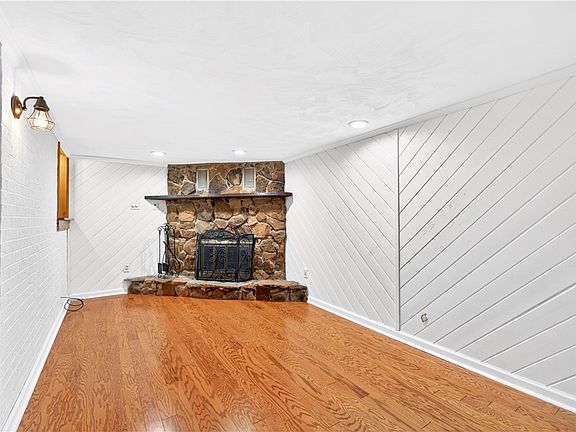 5th image of 148 Belleau Wood Blvd