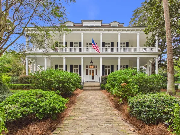 940 Paul Revere Dr, Charleston, SC 29412