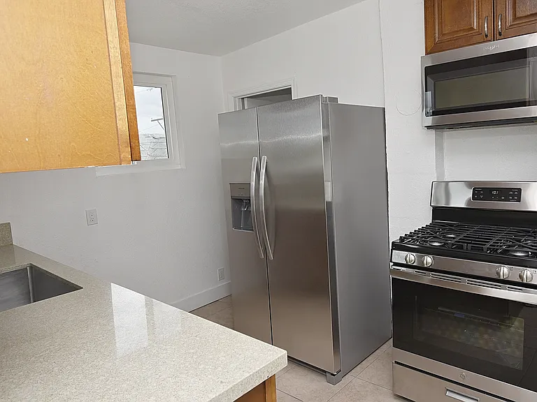 STAINLESS STEEL APPLIANCES
