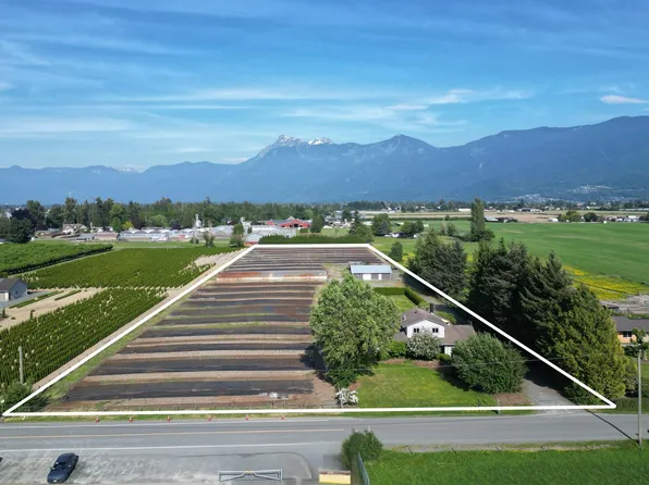 9850 Banford Rd, Chilliwack, BC V2P 6H3