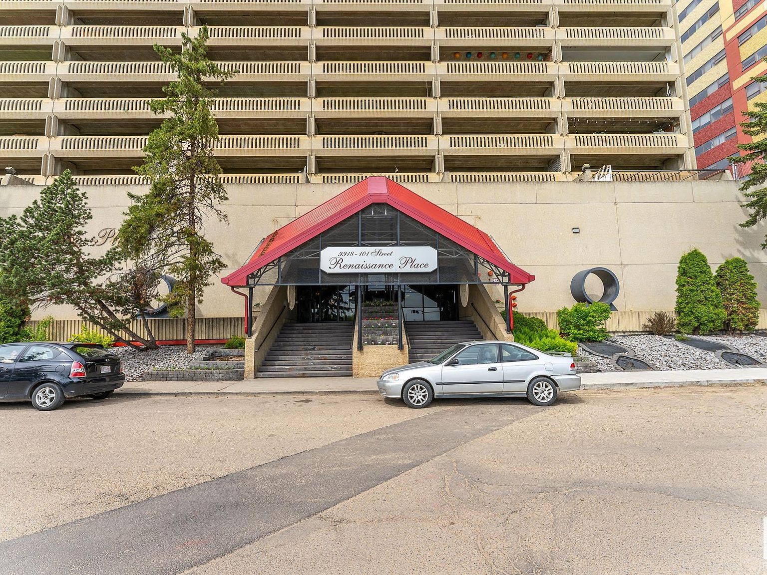 9918 101st St NW #702, Edmonton, AB T5K 2L1 | MLS #E4390149 | Zillow