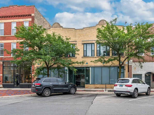 1907 S Blue Island Ave, Chicago, IL
