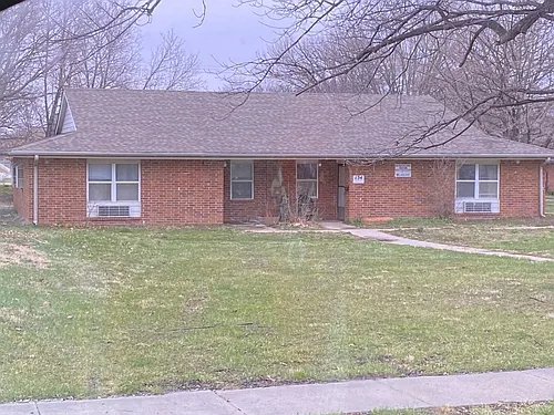 Available Now! 1 bed 1 bath apartment in Burlingame, KS at Burlingame — Photo 2