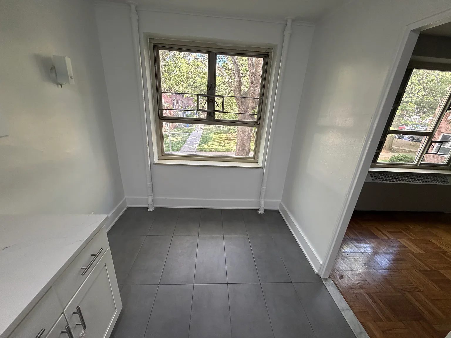 71st Cres — Photo 3