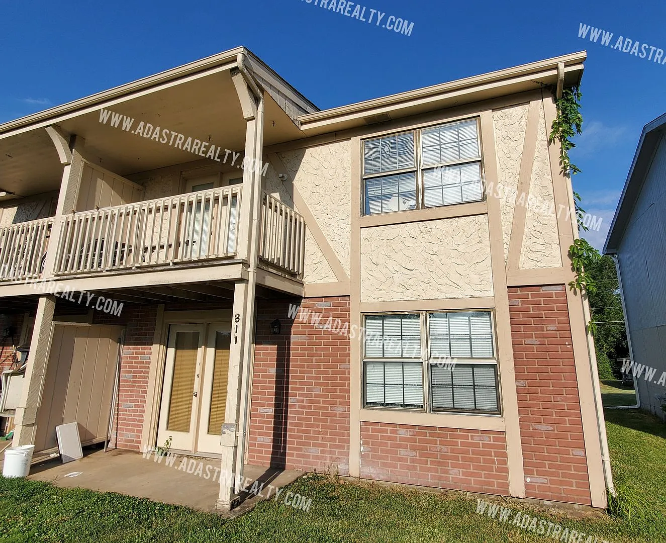 Affordable 2 bedroom apartment in Spring Hill-Available NOW!! — Photo 1