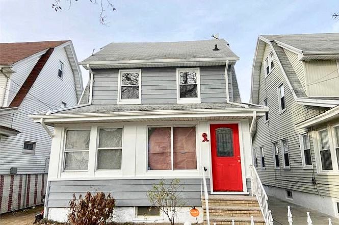 1st image of 194-01 115th Ave