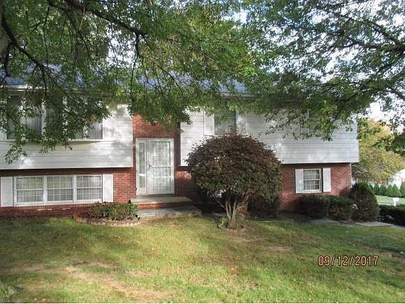 1st image of 814 Prescott Ave