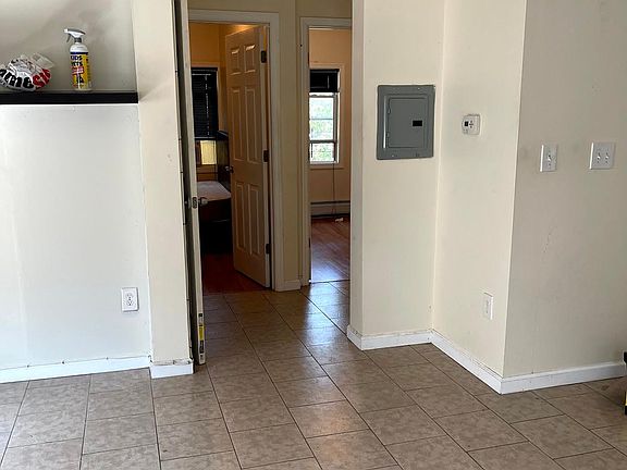3rd image of 151 Williams St Floor 3