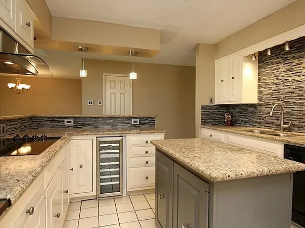 362 Champions Colony Iii #Iii, Houston, TX 77069