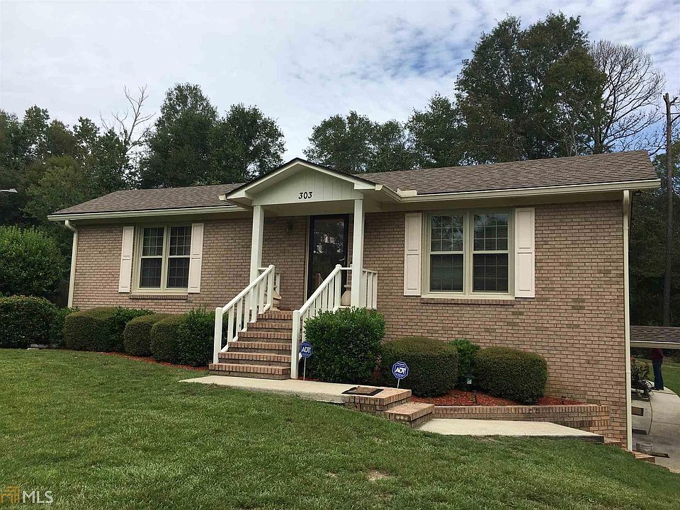 1st image of 303 Crestview Dr