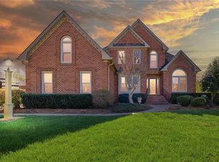 827 Waterfall Way, Chesapeake, VA 23322