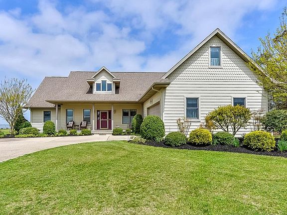 3rd image of 34376 Indian River Dr