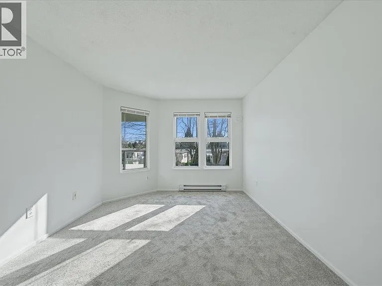 99 Begin St #10 — Photo 25