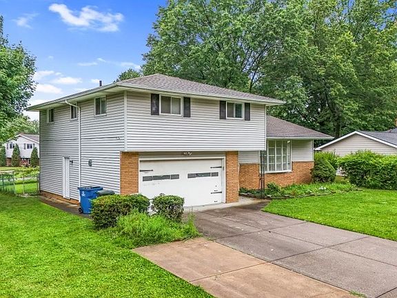2nd image of 5646 Revere Dr