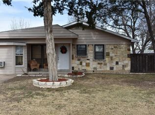 631 Rolling Ridge Dr, Lewisville, TX 75067