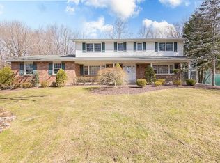 8 Collingswood Rd, New City, NY 10956