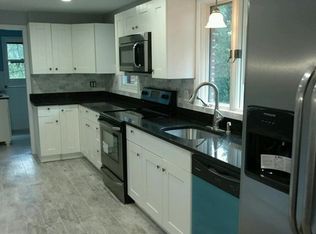 21 Hillsview St, Canton, MA 02021