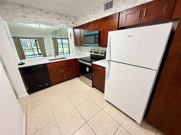 2nd image of 3355 Jaywood Ter APT J111