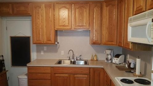 5th image of 4102 Robinhood Dr