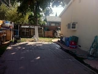 3rd image of 6611 Prentiss Dr