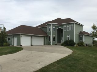 305 Humphrey Dr, Canby, MN 56220