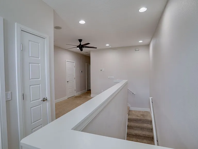 510 Captiva Dr — Photo 23