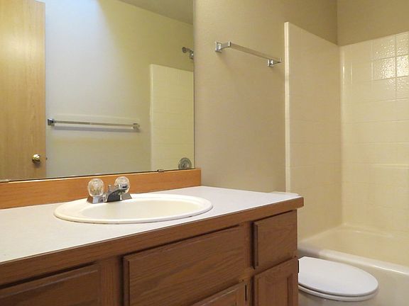 4th image of 24219 32nd Avenue Ct E