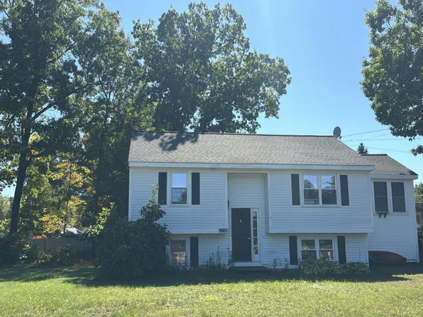 61 Range Rd, Franklin, NH 03235