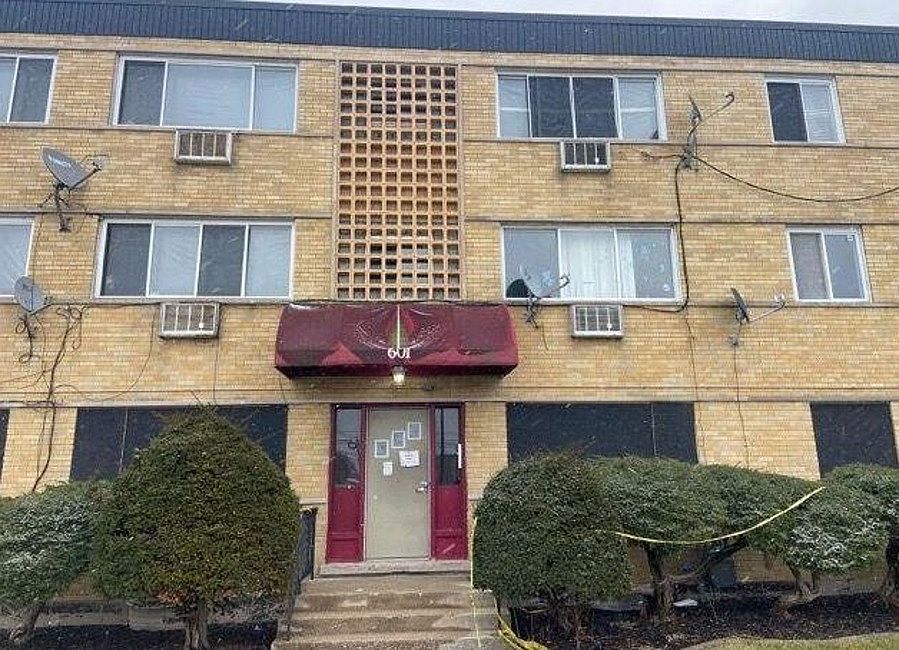 601 S 24th Ave, Bellwood, IL 60104 Zillow