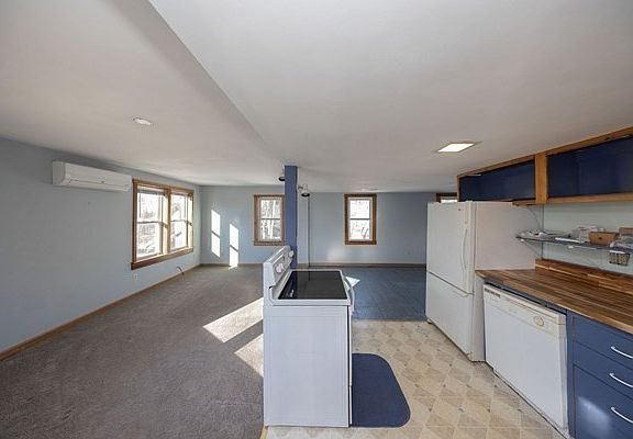 4th image of 2 Teconnett Path