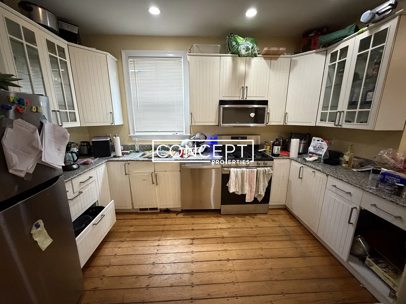 733 Parker St — Photo 2