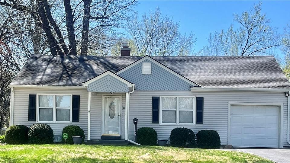 1st image of 205 W Maiden Ln