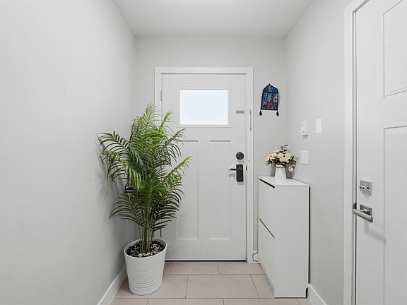 4th image of 11305 240th St #64