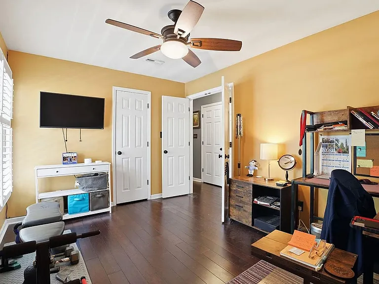 700 Bishops Park Dr #306 — Photo 25