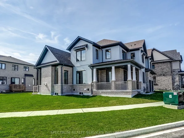 22 Eccleston St, Brantford, ON N3T 0X4