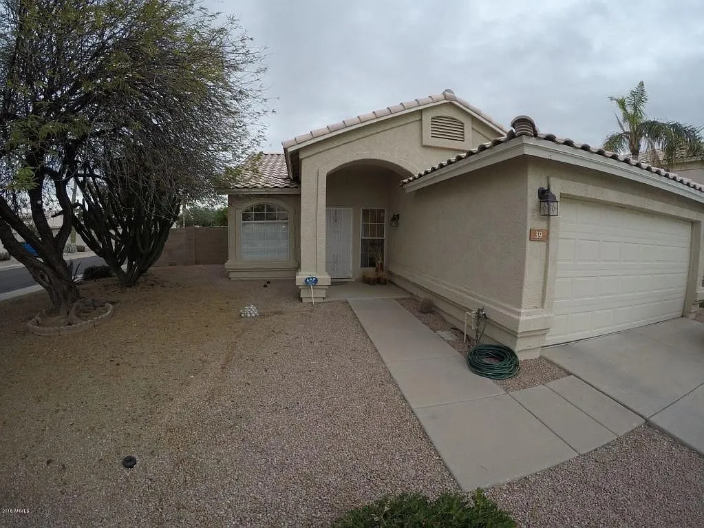 39 North Pueblo Street — Photo 2