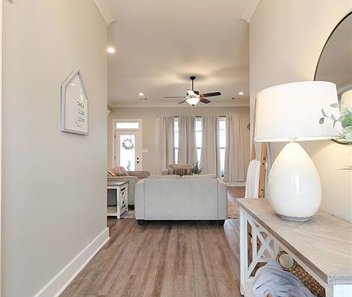4th image of 113 Beau Place Blvd