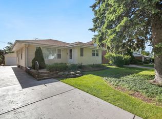 207 N Charlotte St, Lombard, IL 60148