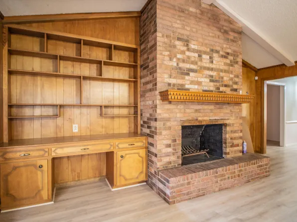 1803 E Buckley St, Brownfield, TX 79316