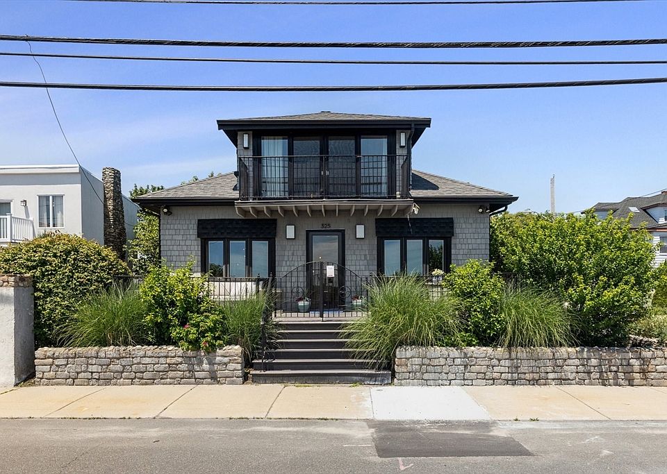 1st image of 325 Rice Ave