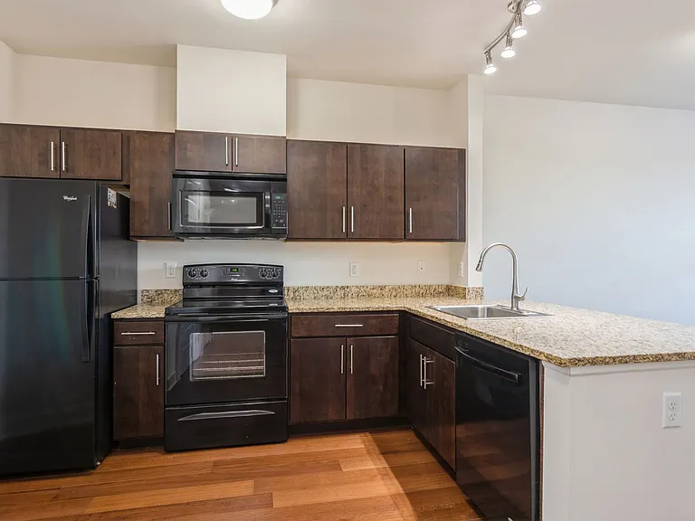 Meridia Lifestyles — Photo 13