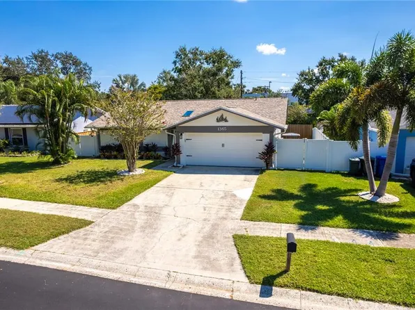 1365 Winding Brook Way, Dunedin, FL 34698