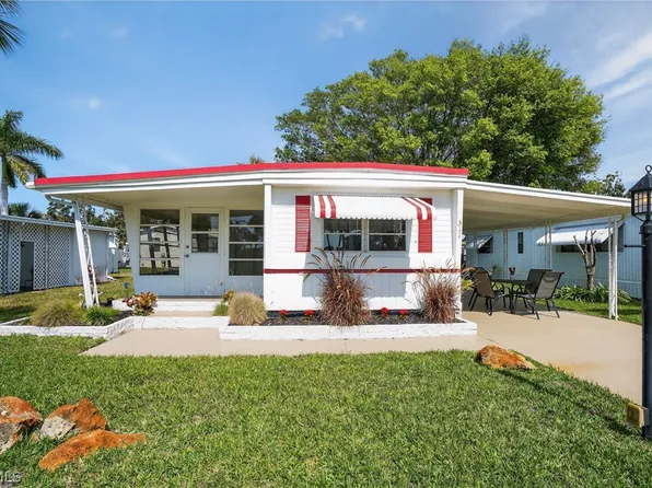 511 Riviera Blvd E, Naples, FL 34112