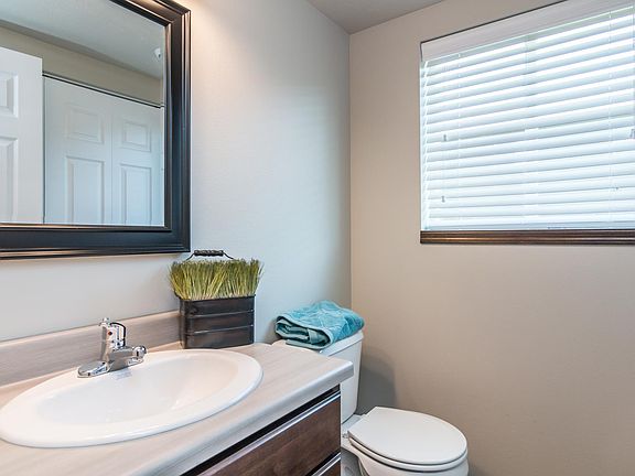 1/2 Bath