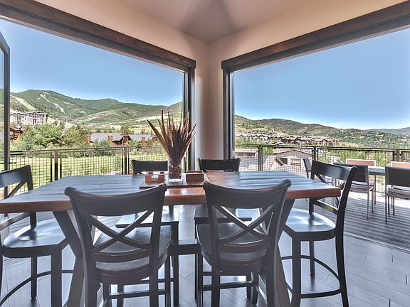 4th image of 3793 Blackstone Dr #3D