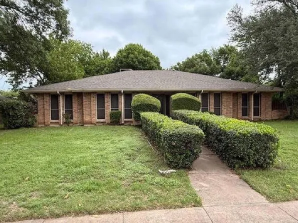 1053 Clover Dale Ln, Desoto, TX 75115