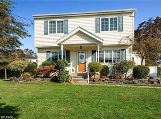169 Rhode Island Ave, Massapequa, NY 11758