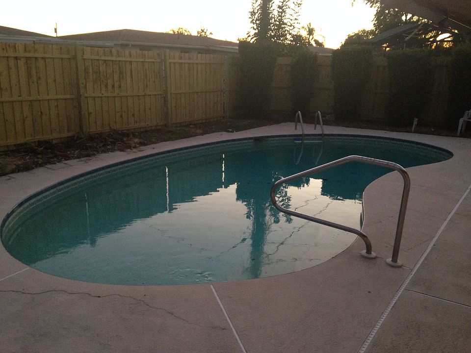 1st image of 3850 Elmwood Dr